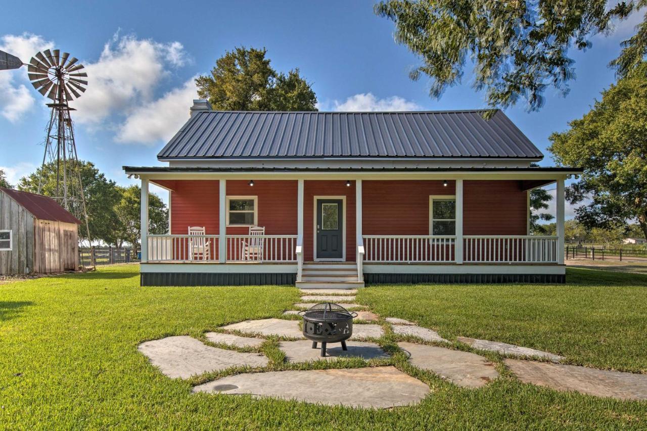 Peaceful Schulenburg Farmhouse With Fire Pit And Grill Dış mekan fotoğraf